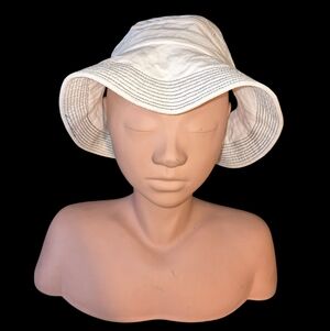 Giovannio White Black Stripes Flower Hat
